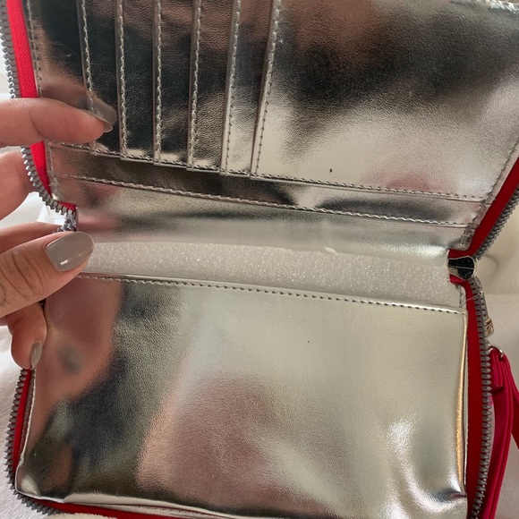 Betsey Johnson wallet - Picture 2 of 3